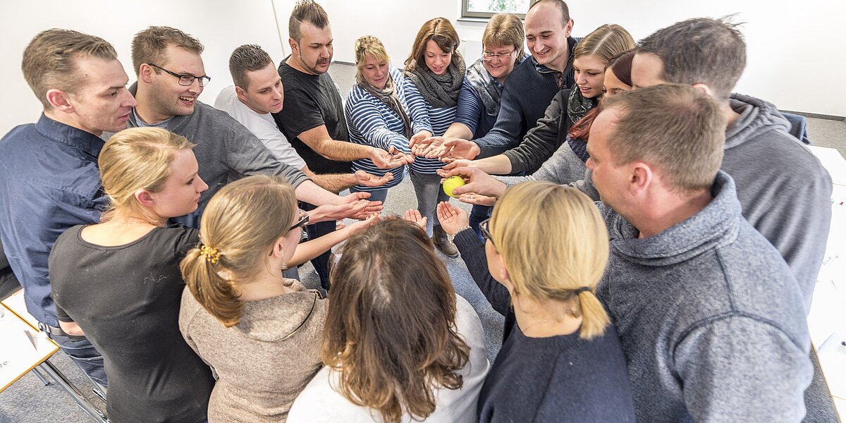 Stellenausschreibung Projektassistenz (m/w/d) – Projekt „BackWeiter“