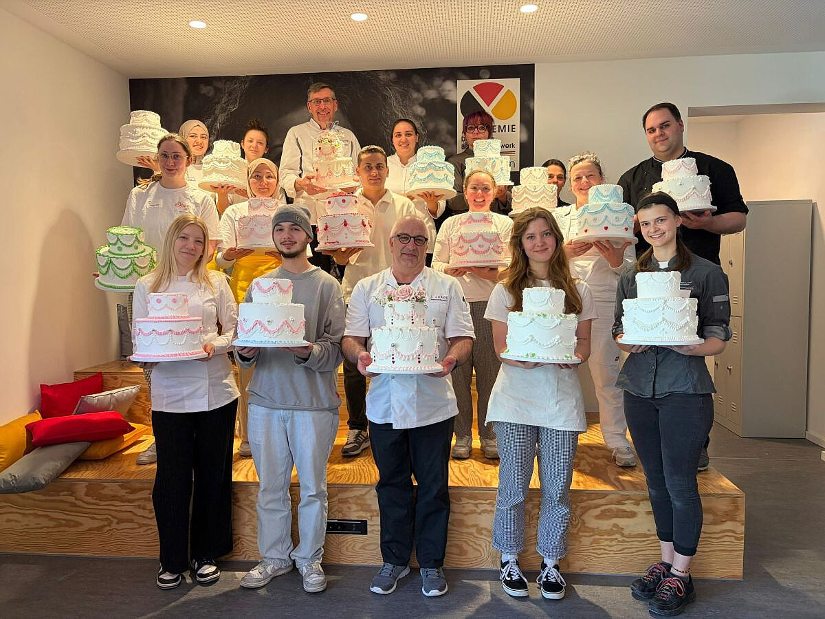 Design your Cake - Vintage-Garnierungen mit Charakter