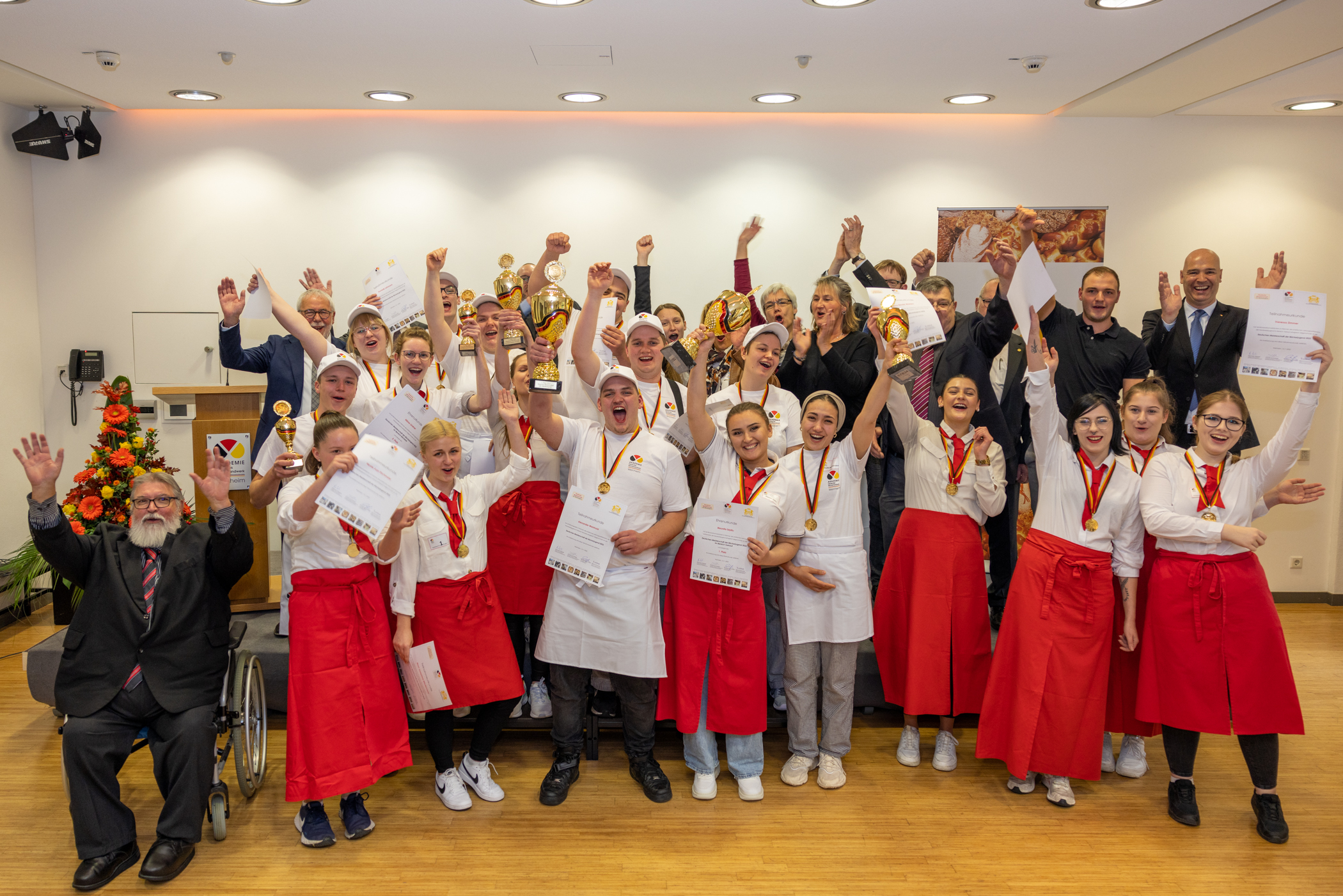 Deutsche Meisterschaft der Bäckerjugend in Weinheim: Nachwuchs überzeugt mit beeindruckenden Leistungen 